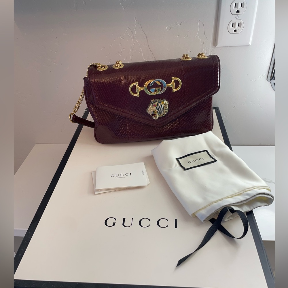 Gucci NWOT Rajah Red Python Shoulder Flap Bag - Picture 16 of 16